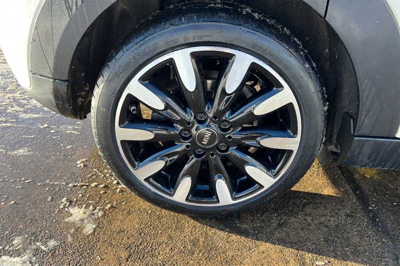 Used MINI Hatch 2020 for sale - 77403176: Photo 12