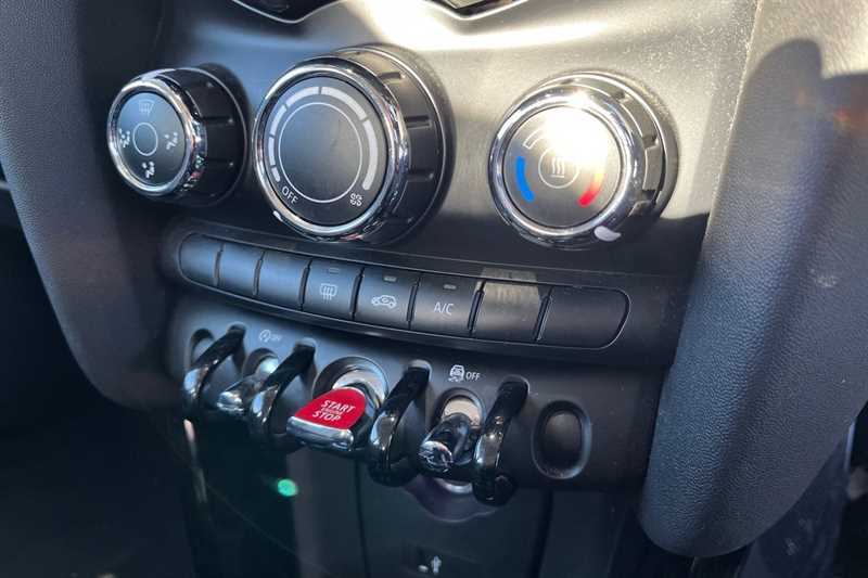 Used MINI Hatch 2020 for sale - 77403176: Photo 15