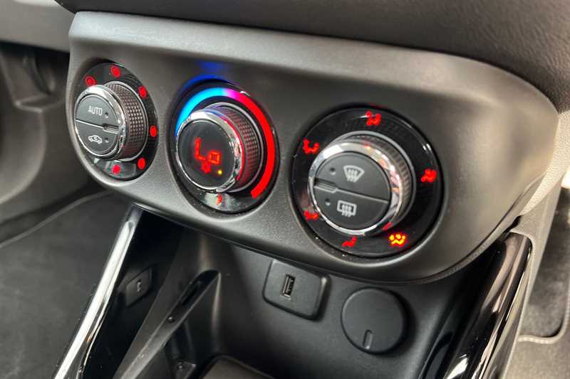 Used Vauxhall Corsa 2017 for sale - 77600693: Photo 15