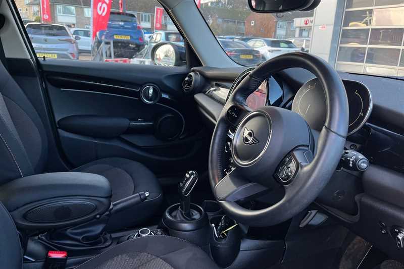 Used MINI Hatch 2023 for sale - 77481746: Photo 13