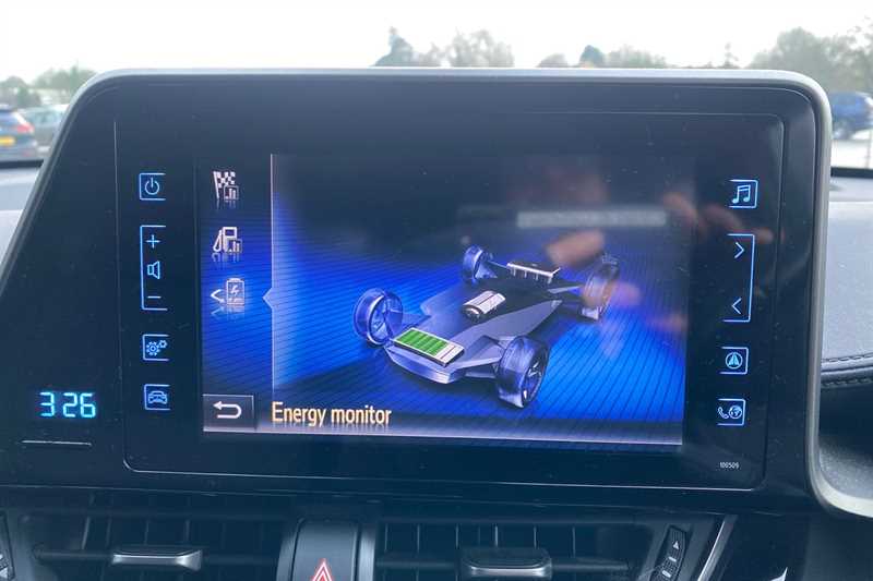 Used Toyota C-HR 2018 for sale - 77699750: Photo 17