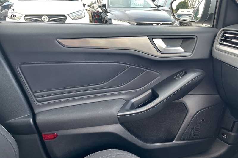 Used Ford Focus 2023 for sale - 76939575: Photo 40