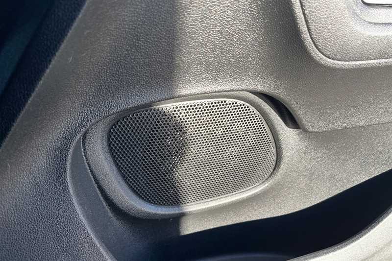 Used Vauxhall Combo Life 2019 for sale - 76876497: Photo 27