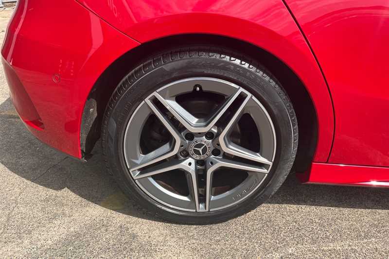 Used Mercedes-Benz A-Class 2018 for sale - 76944926: Photo 9