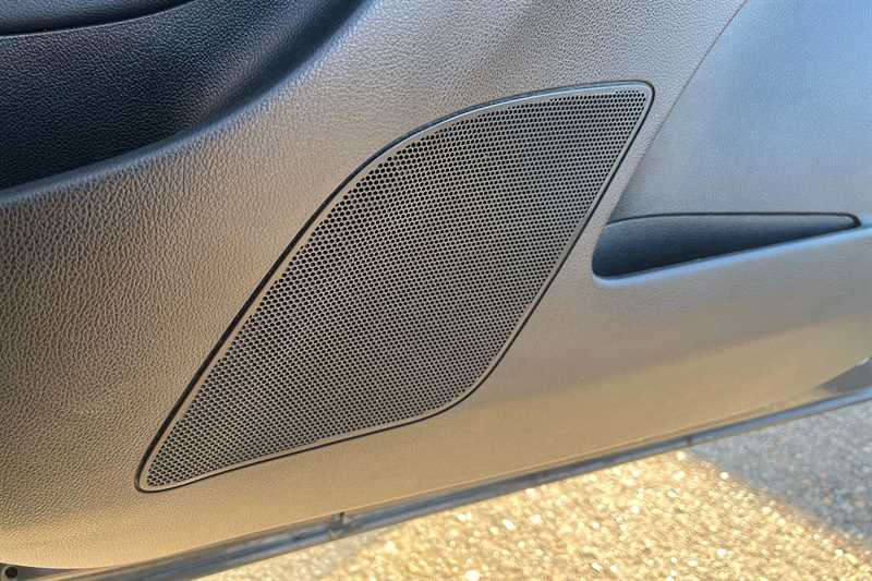 Used Vauxhall Meriva 2015 for sale - 78160671: Photo 27