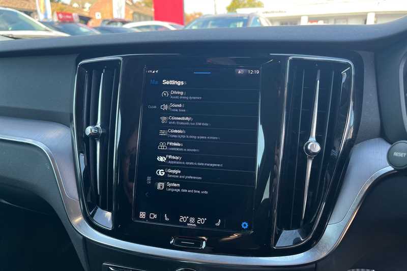 Used Volvo V60 2022 for sale - 76442748: Photo 37