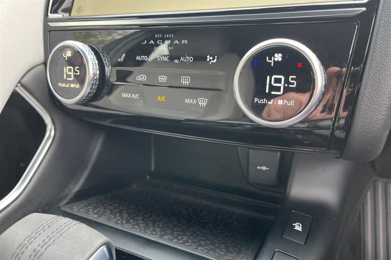 Used Jaguar E-Pace 2021 for sale - 77731122: Photo 15