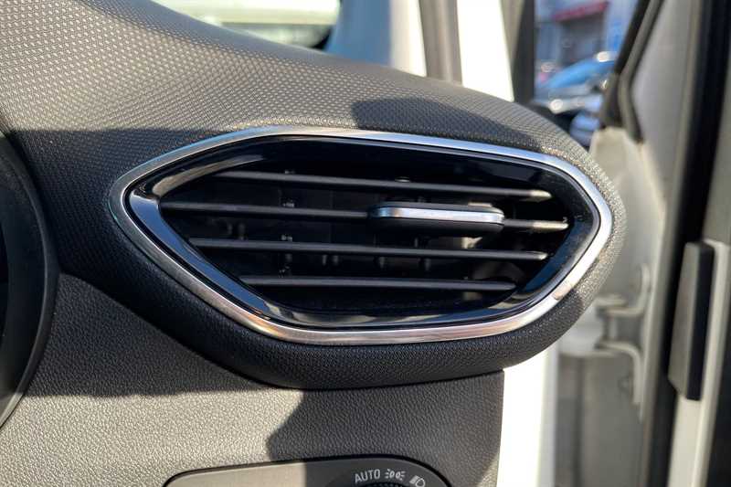 Used Vauxhall Crossland 2022 for sale - 76955929: Photo 37