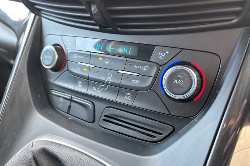 Used Ford Kuga 2017 for sale - 76857328: Photo 15