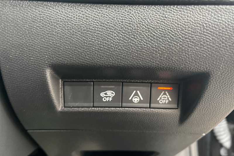 Used Peugeot 208 2022 for sale - 76789937: Photo 38