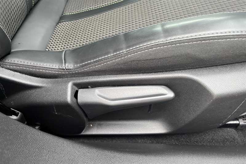 Used Peugeot E-2008 2023 for sale - 77727846: Photo 26