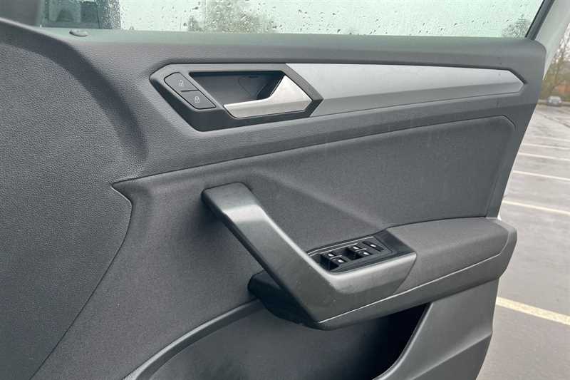 Used Volkswagen T-Roc 2023 for sale - 77844176: Photo 16