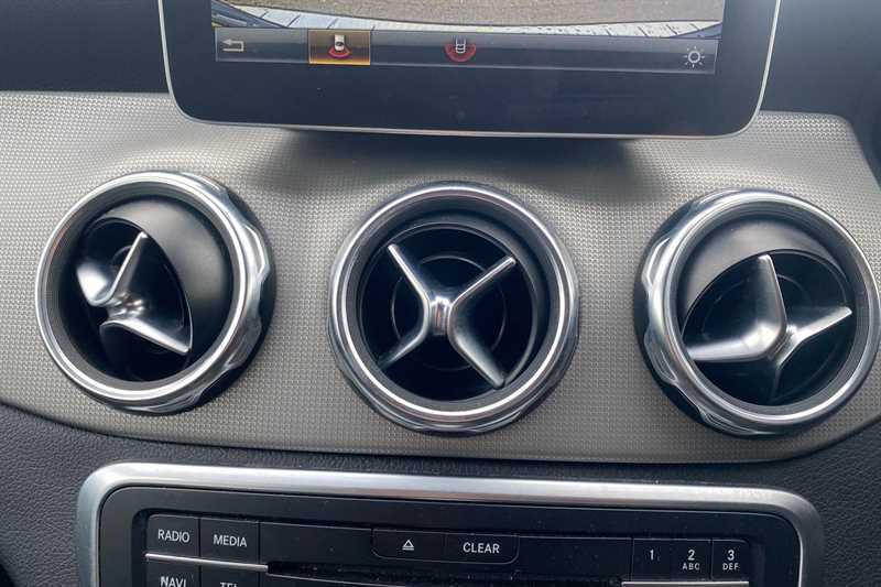 Used Mercedes-Benz GLA 2018 for sale - 77474036: Photo 40