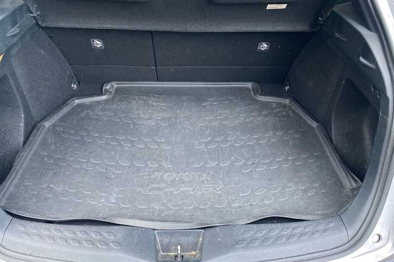 Used Toyota C-HR 2018 for sale - 77758135: Photo 25