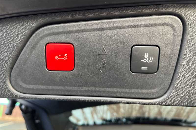 Used Peugeot 3008 2022 for sale - 77829102: Photo 37