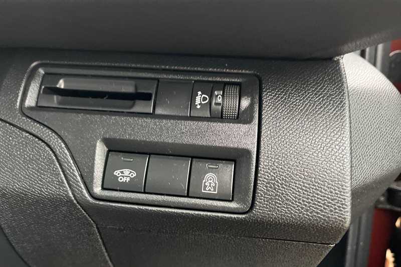 Used Peugeot 3008 2020 for sale - 77374772: Photo 37