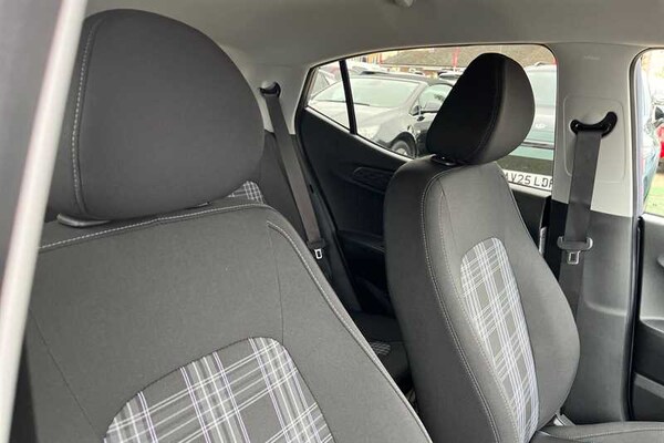 Used Hyundai i10 2025 for sale - 76176499: Photo 23
