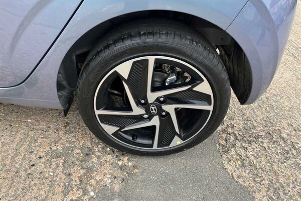 Used Hyundai i10 2025 for sale - 76176499: Photo 9