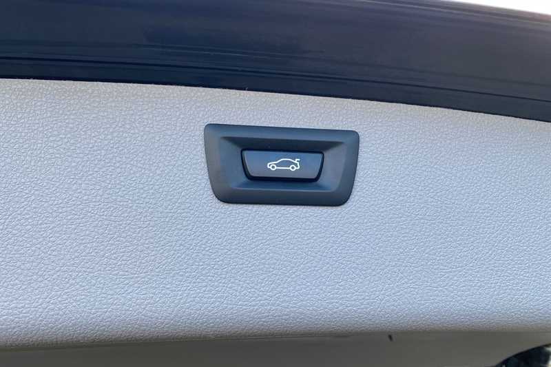 Used BMW 3 Series 2016 for sale - 77043268: Photo 38