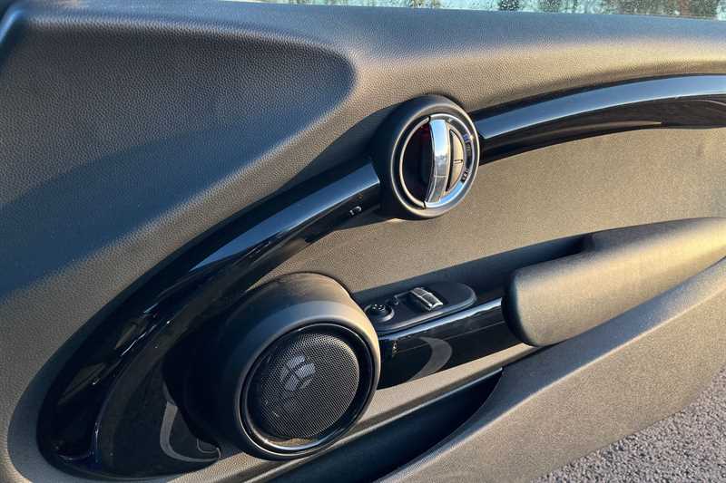 Used MINI Hatch 2018 for sale - 77295470: Photo 16