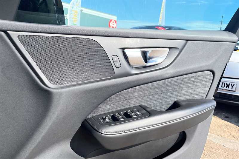 Used Volvo V60 2022 for sale - 76463373: Photo 16