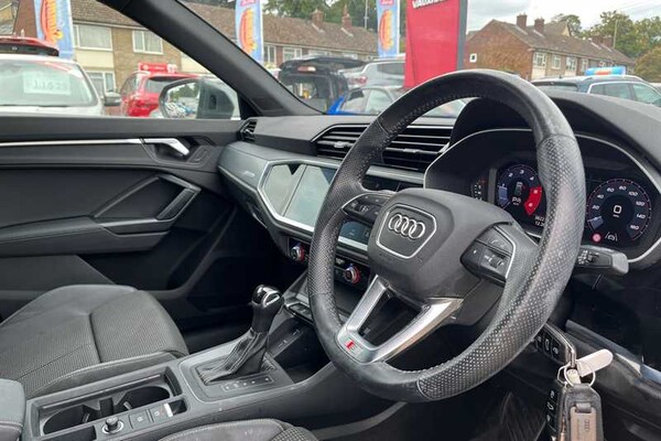 Used Audi Q3 2020 for sale - 75682873: Photo 14