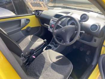 Used Peugeot 107 2009 for sale - 74435433: Photo
