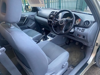 Used Toyota RAV4 2003 for sale - 76805050: Photo