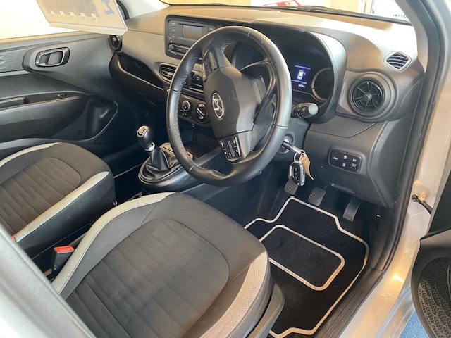 Used Hyundai i10 2022 for sale - 76565104: Photo 10