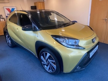 2023 (23) - 1.0 VVT-i Edge 5dr