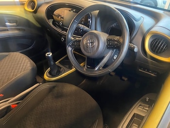 Used Toyota Aygo X 2023 for sale - 76720358: Photo