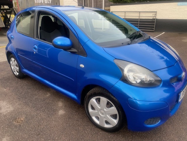 Used Toyota AYGO 2009 for sale - 76970091: Photo 2