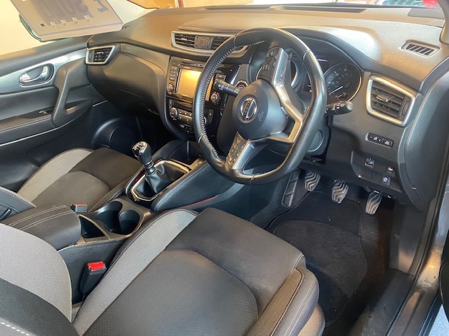 Used Nissan Qashqai 2018 for sale - 76332057: Photo 2