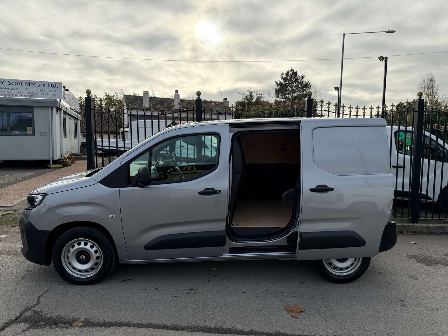 Used Vauxhall Combo 2024 for sale - 76629698: Photo 7