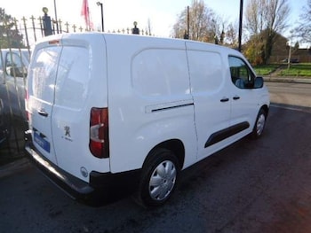 Used Peugeot Partner 2019 for sale - 75548618: Photo
