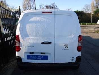 Used Peugeot Partner 2019 for sale - 75548618: Photo