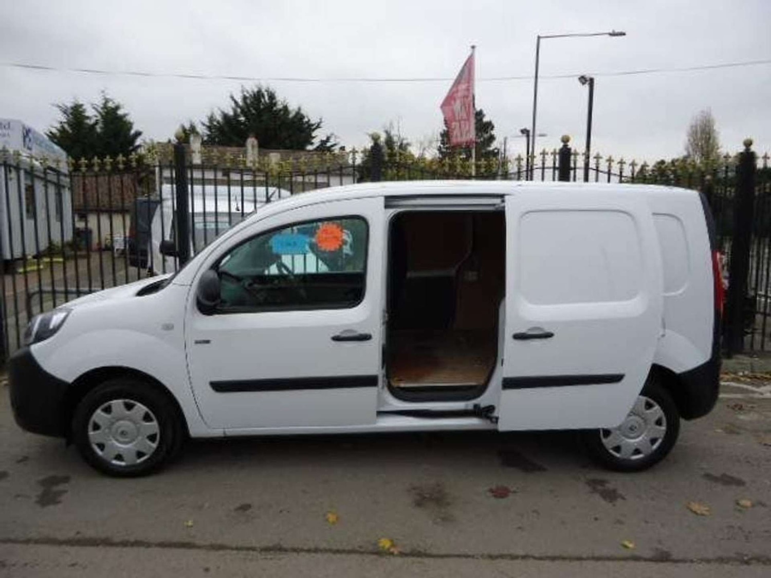 Used Renault Kangoo 2019 for sale - 76006009: Photo 8