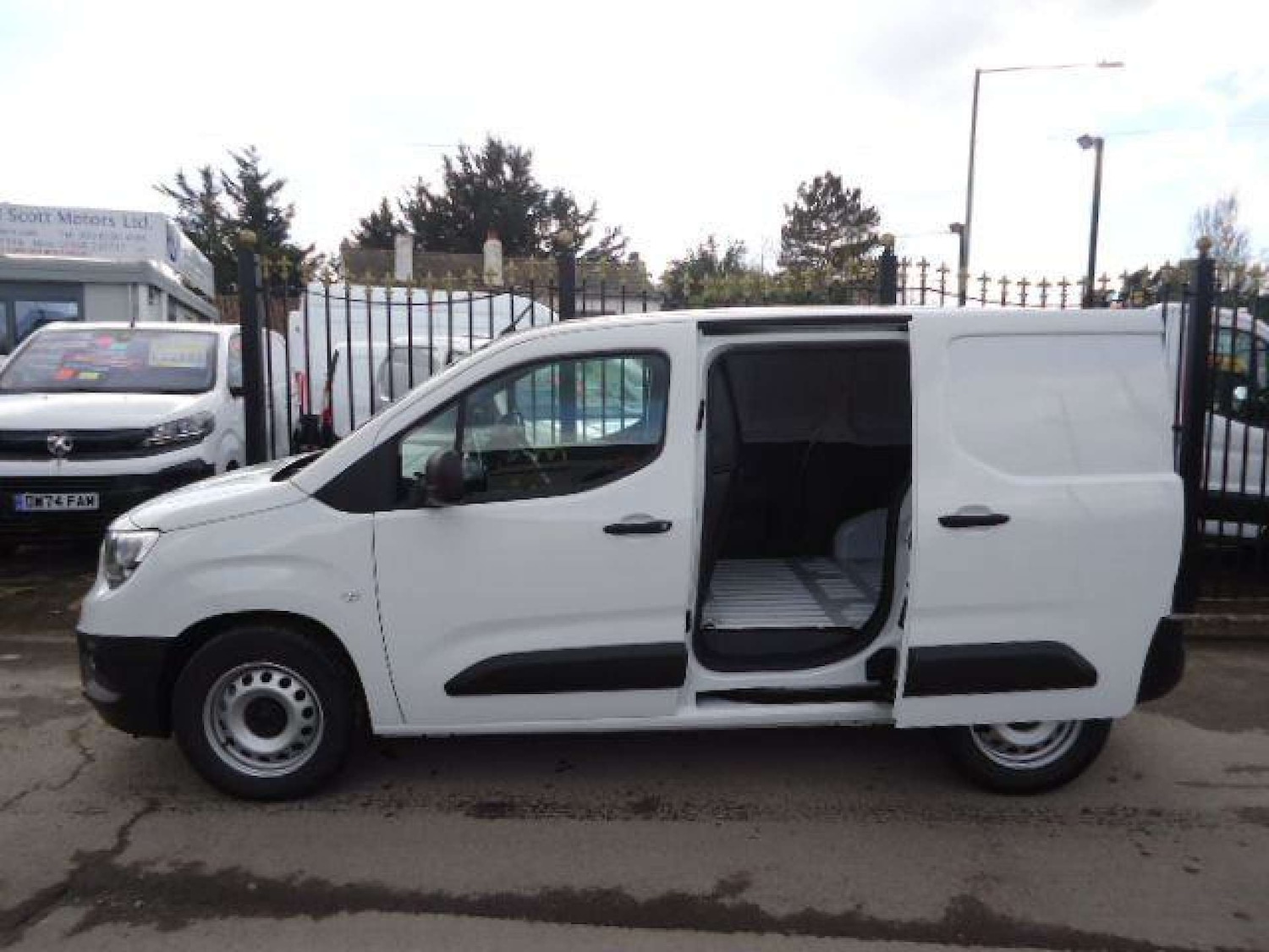 Used Vauxhall Combo 2024 for sale - 76600912: Photo 7