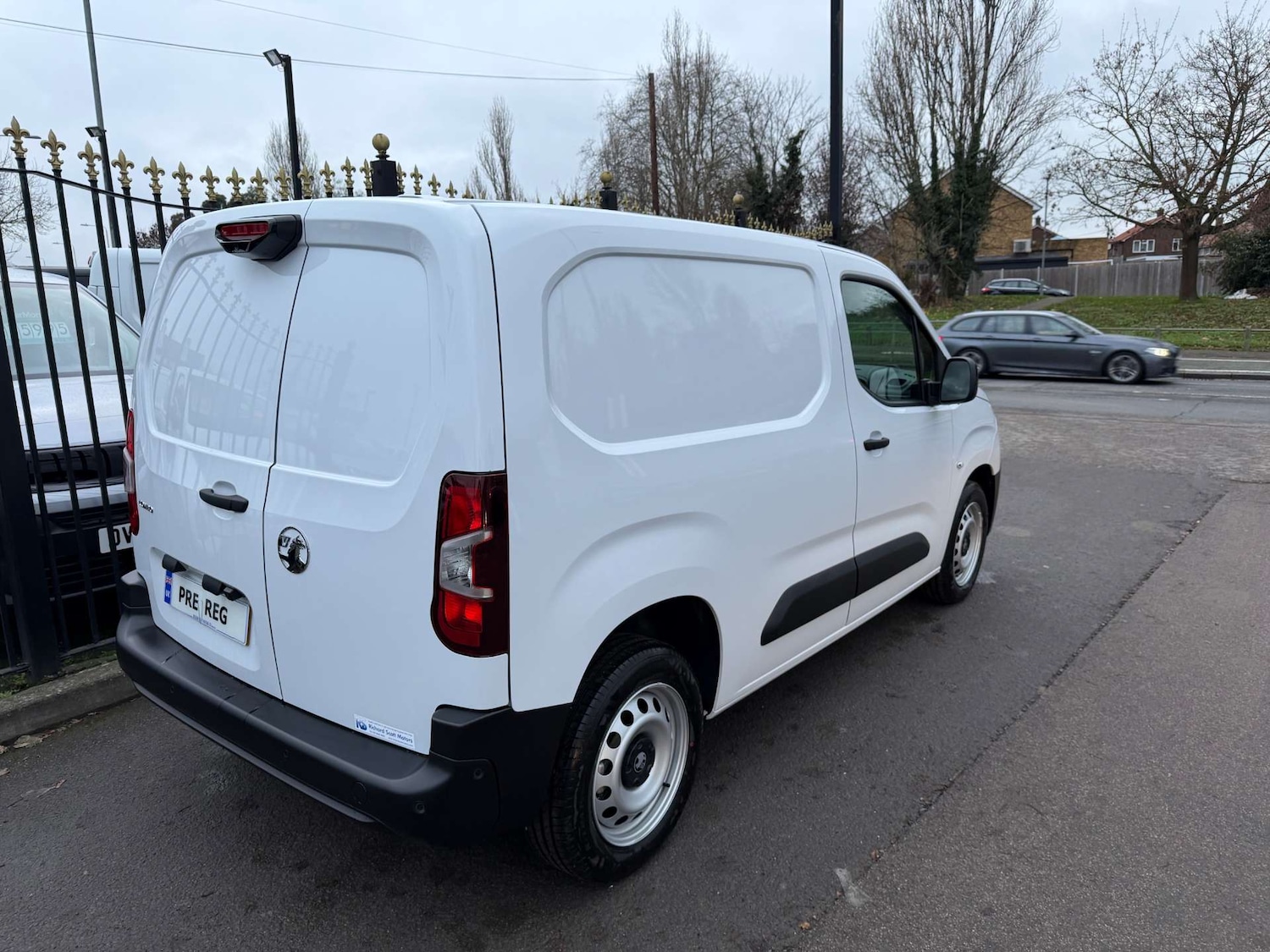 Used Vauxhall Combo 2025 for sale - 76961804: Photo 2