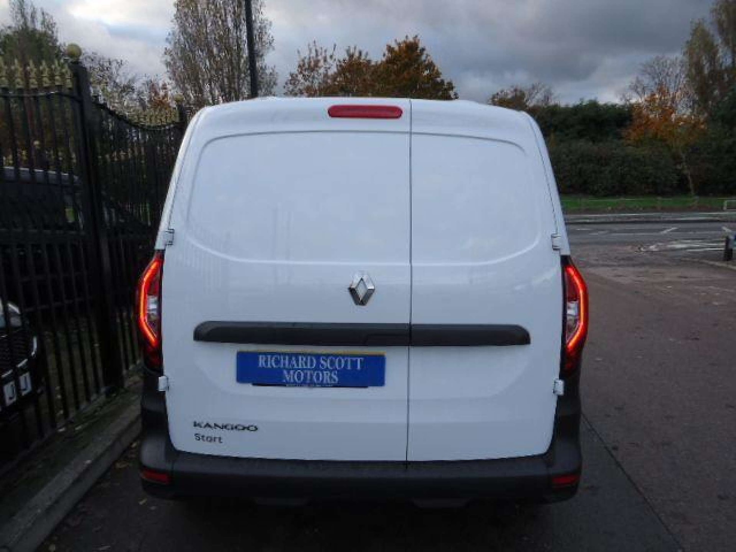 Used Renault Kangoo 2023 for sale - 76027733: Photo 4