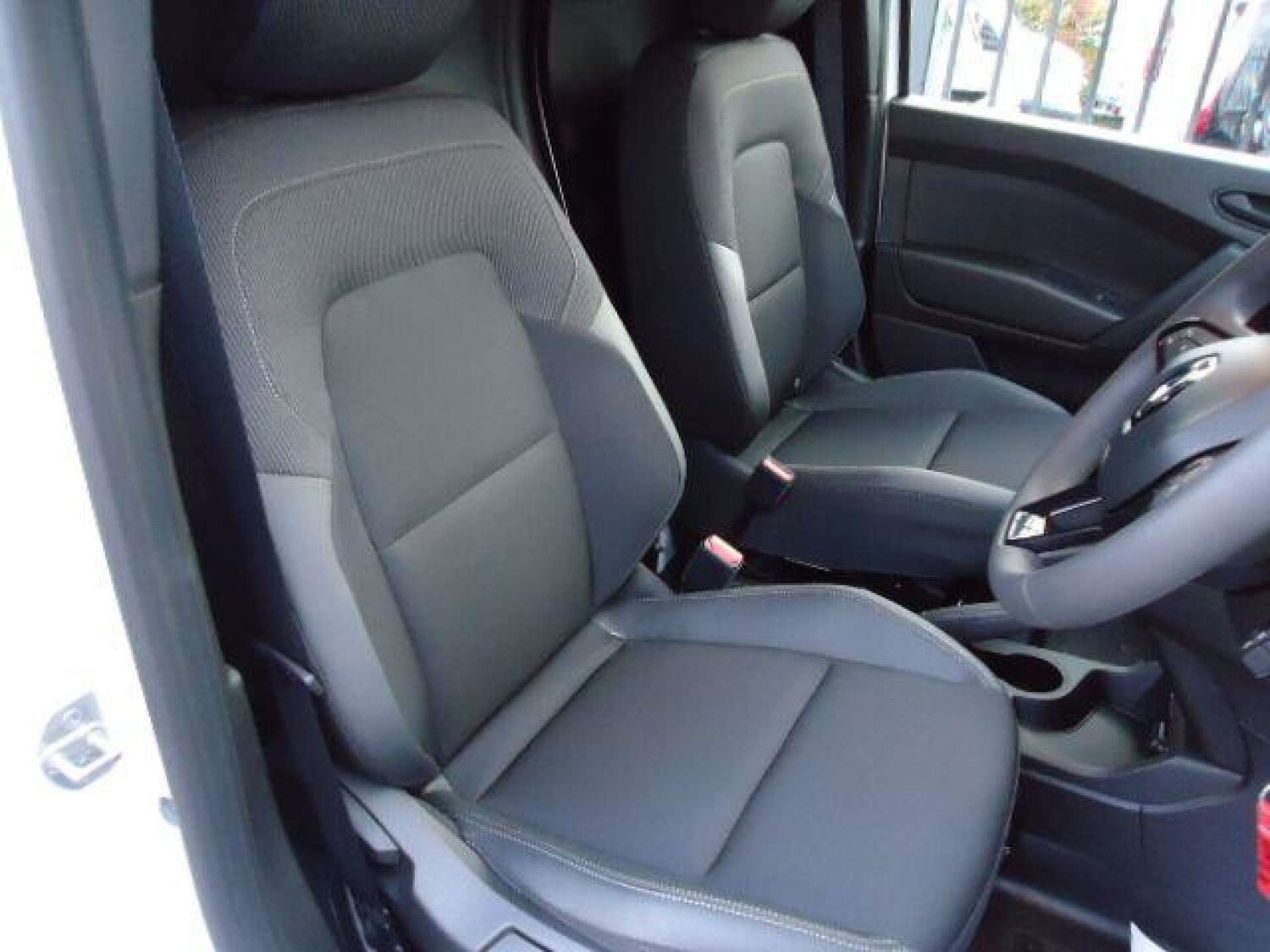 Used Renault Kangoo 2023 for sale - 76027733: Photo 9