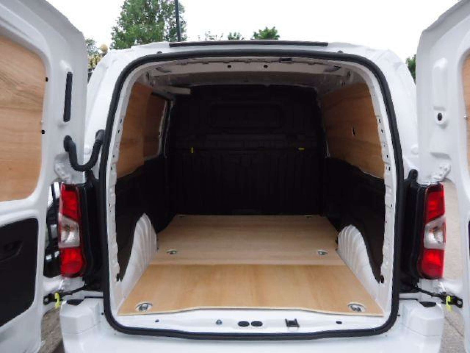 Used Vauxhall Combo 2025 for sale - 76278325: Photo 23