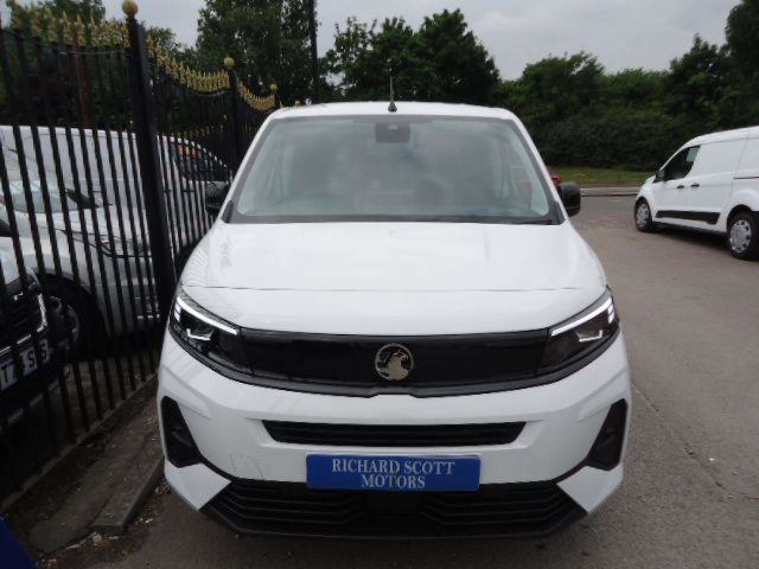 Used Vauxhall Combo 2025 for sale - 76278325: Photo 3