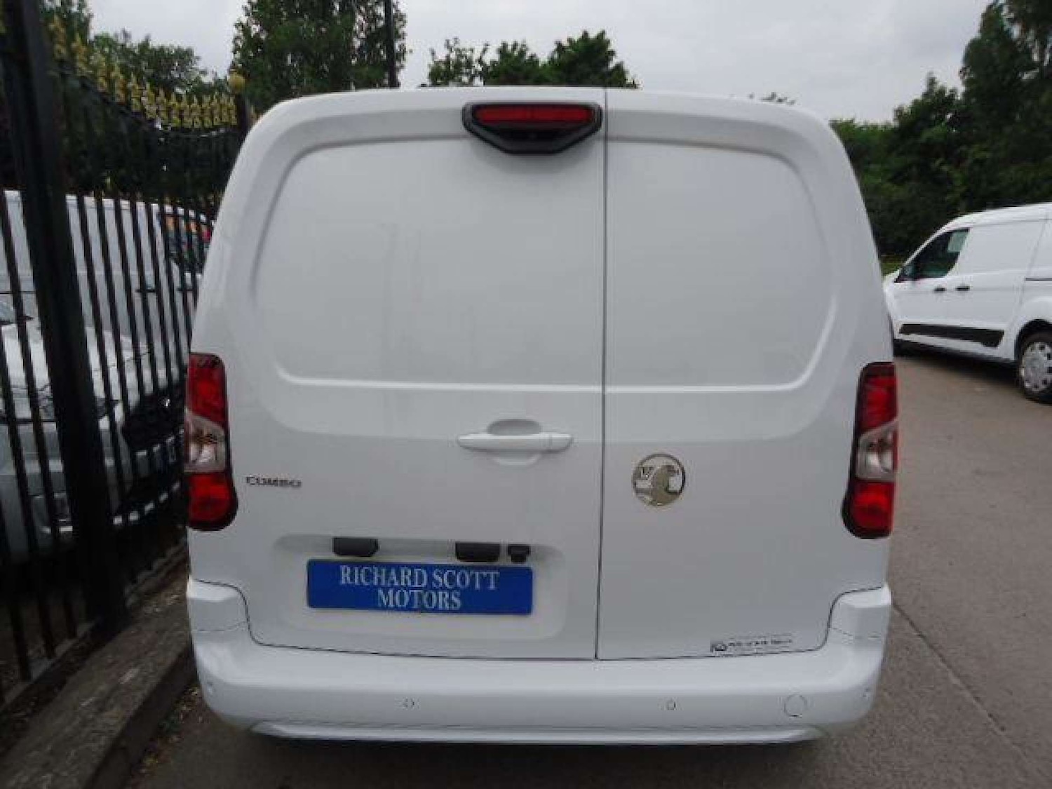 Used Vauxhall Combo 2025 for sale - 76278325: Photo 4