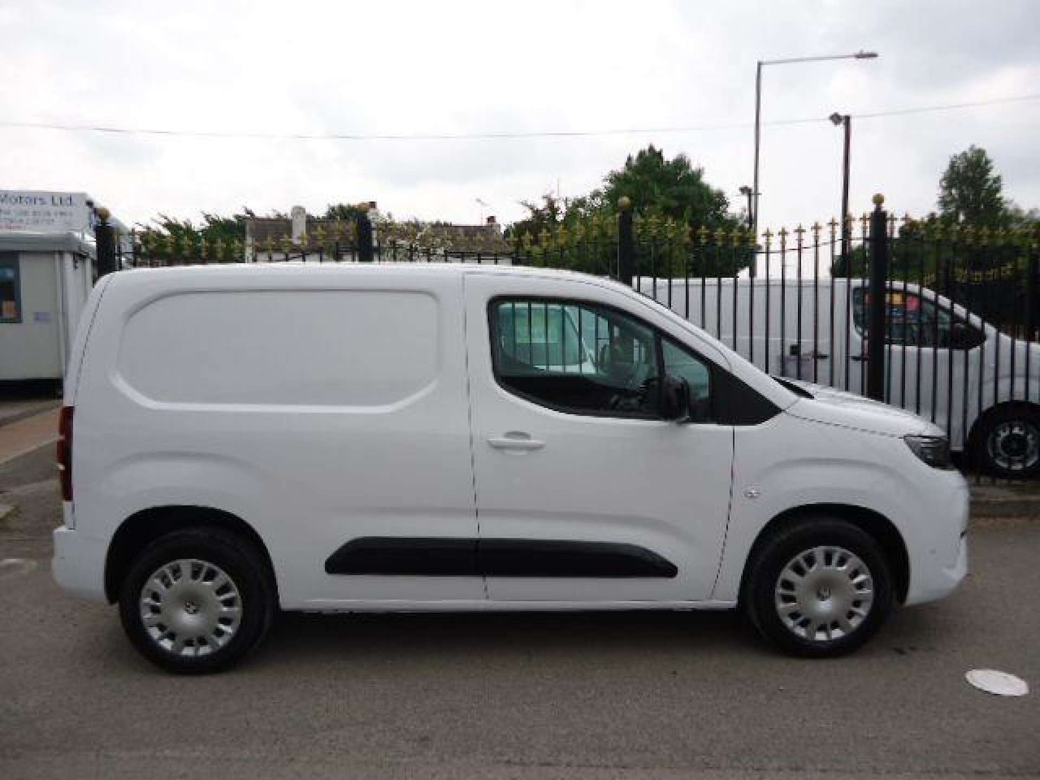 Used Vauxhall Combo 2025 for sale - 76278325: Photo 5