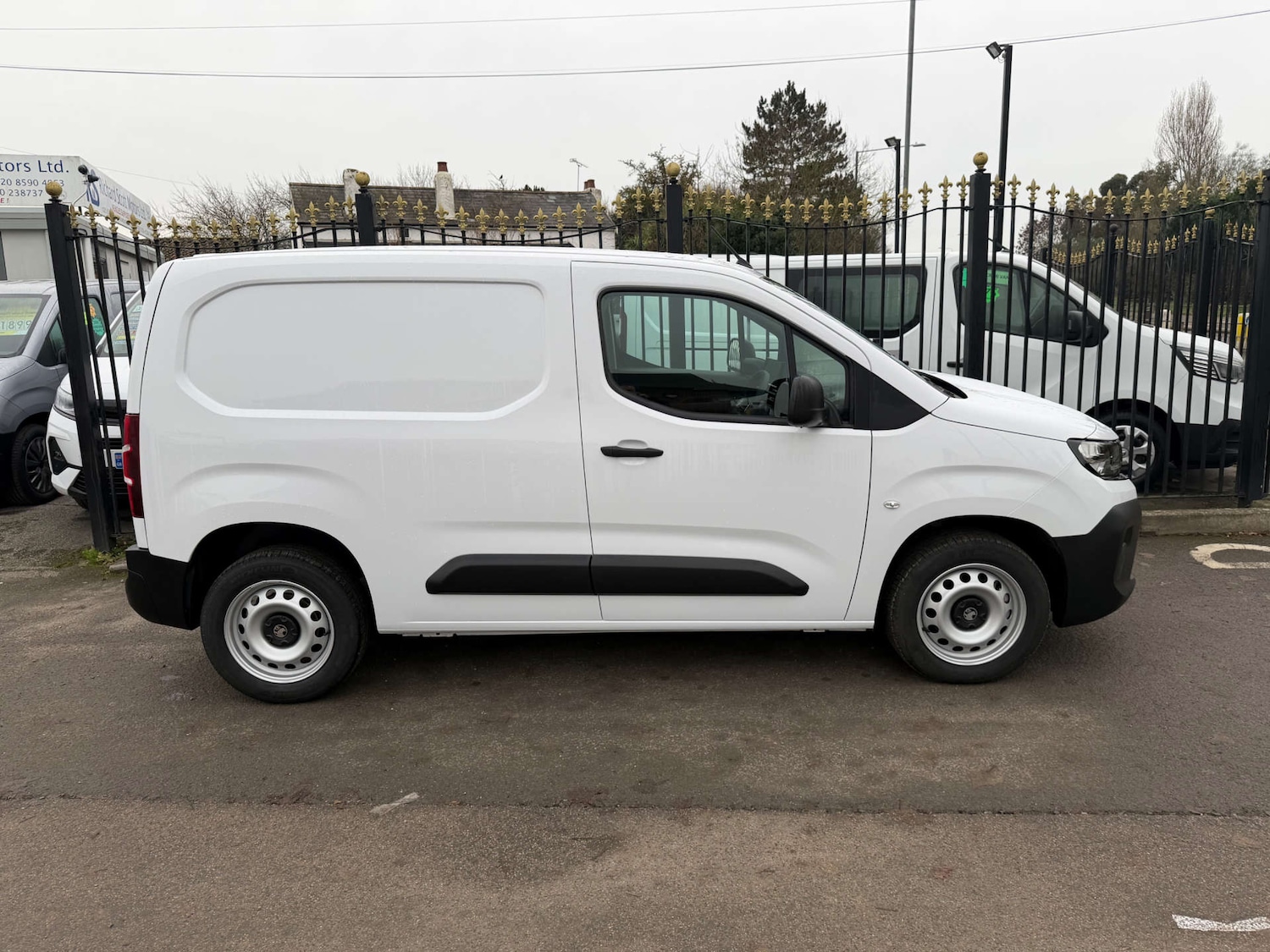 Used Vauxhall Combo 2025 for sale - 77813621: Photo 5