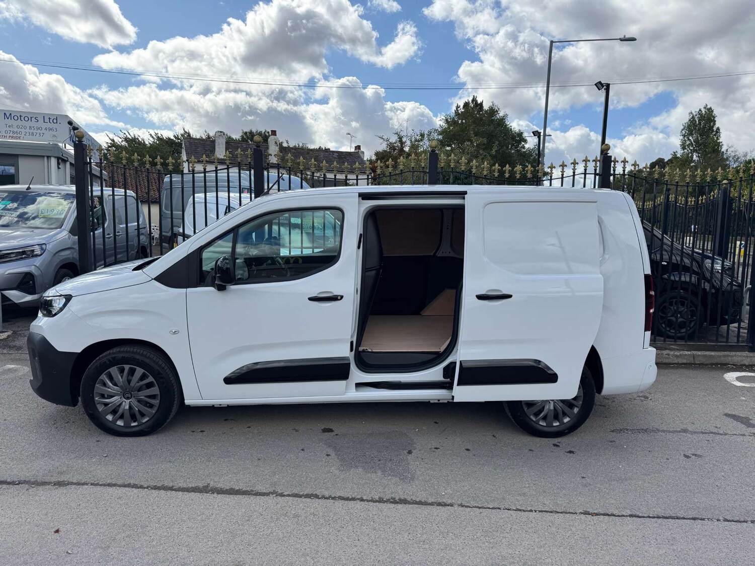 Used Citroen Berlingo 2025 for sale - 76507222: Photo 8