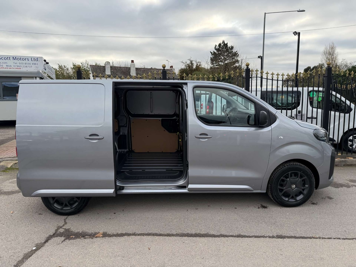 Used Vauxhall Vivaro 2024 for sale - 76625878: Photo 6