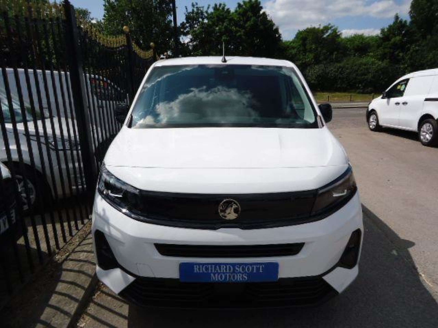 Used Vauxhall Combo 2025 for sale - 76278332: Photo 3