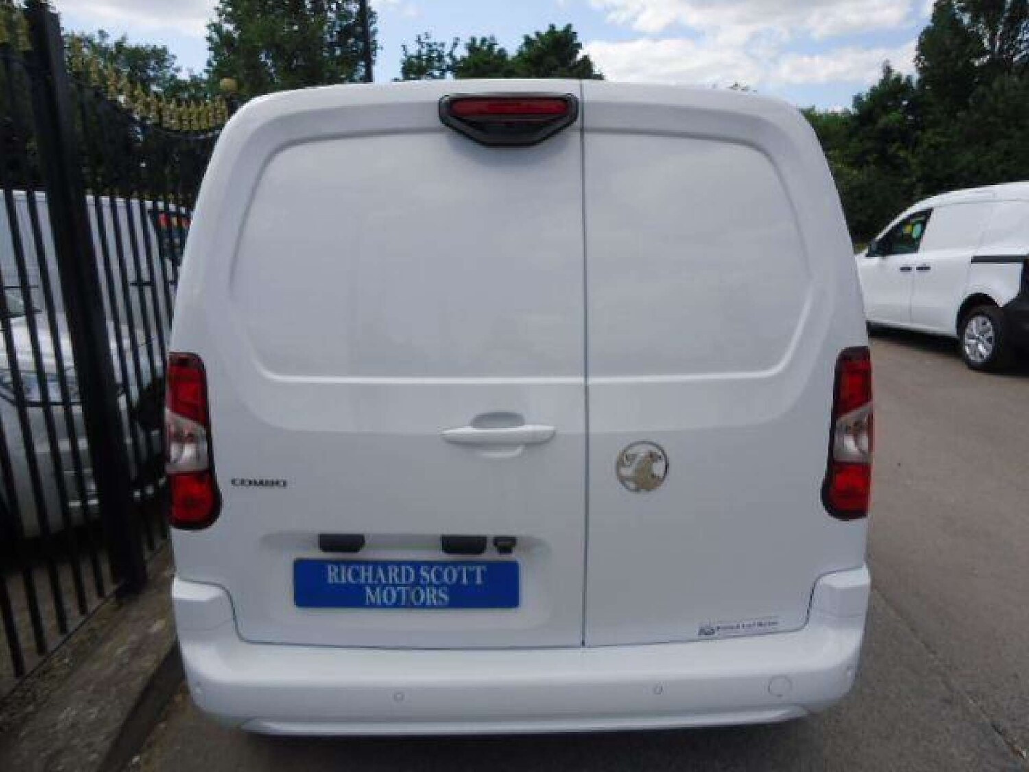 Used Vauxhall Combo 2025 for sale - 76278332: Photo 4